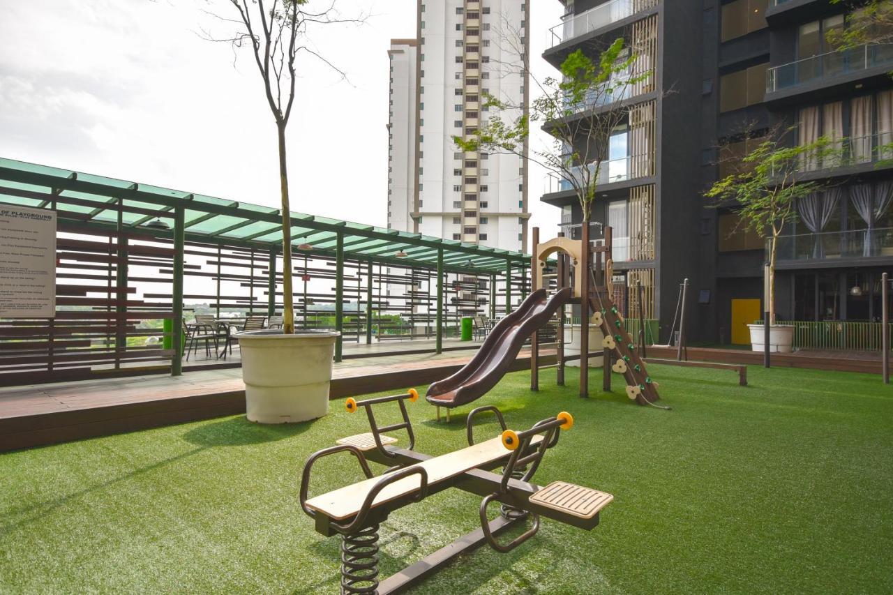 Cube 8Teens By Nest Home Johor Bahru Dış mekan fotoğraf