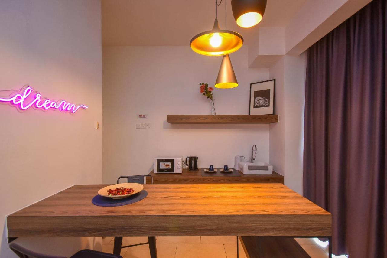 Cube 8Teens By Nest Home Johor Bahru Dış mekan fotoğraf